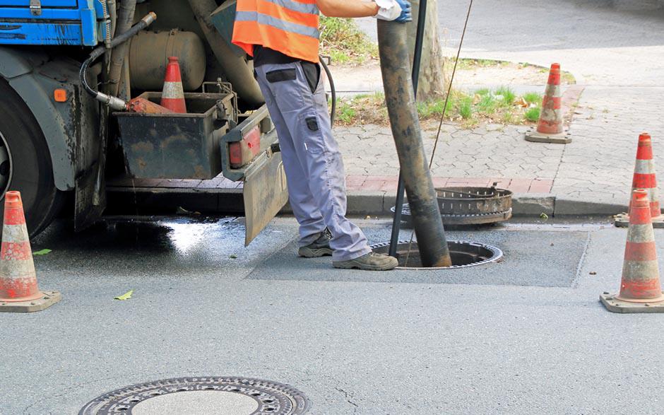 déboucher une canalisation wc Le Thillay